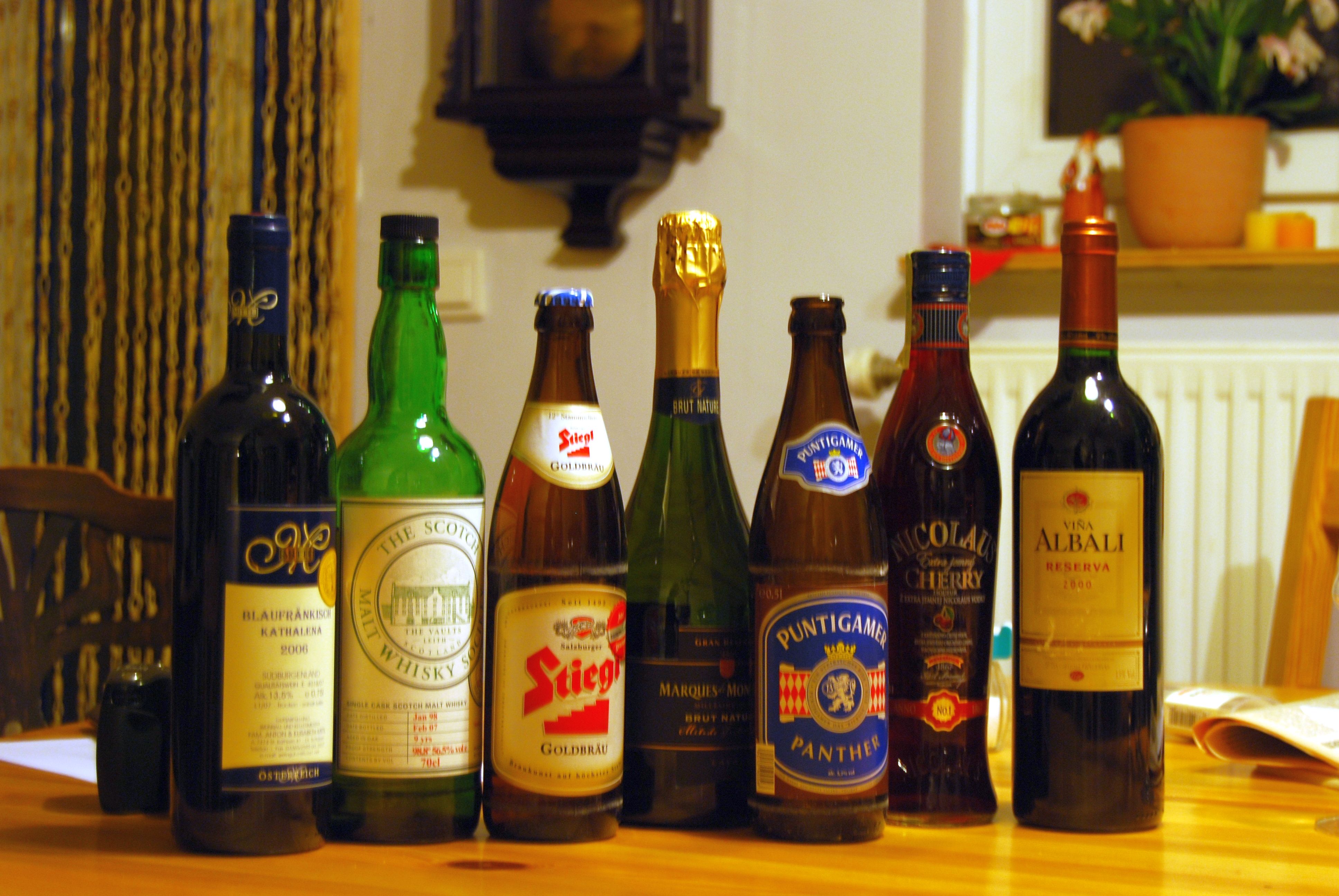 Alcoholic Beverages (image credits: wikimedia)