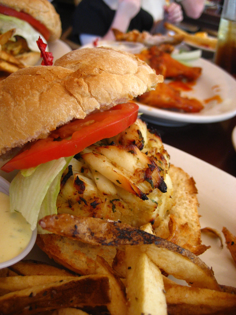 Maryland's Crab Cake Sandwich (Image Credits: Flickr)