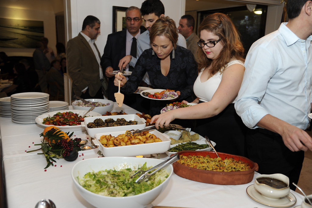 Navigate Cultural Food Preferences Thoughtfully (image credits: flickr)