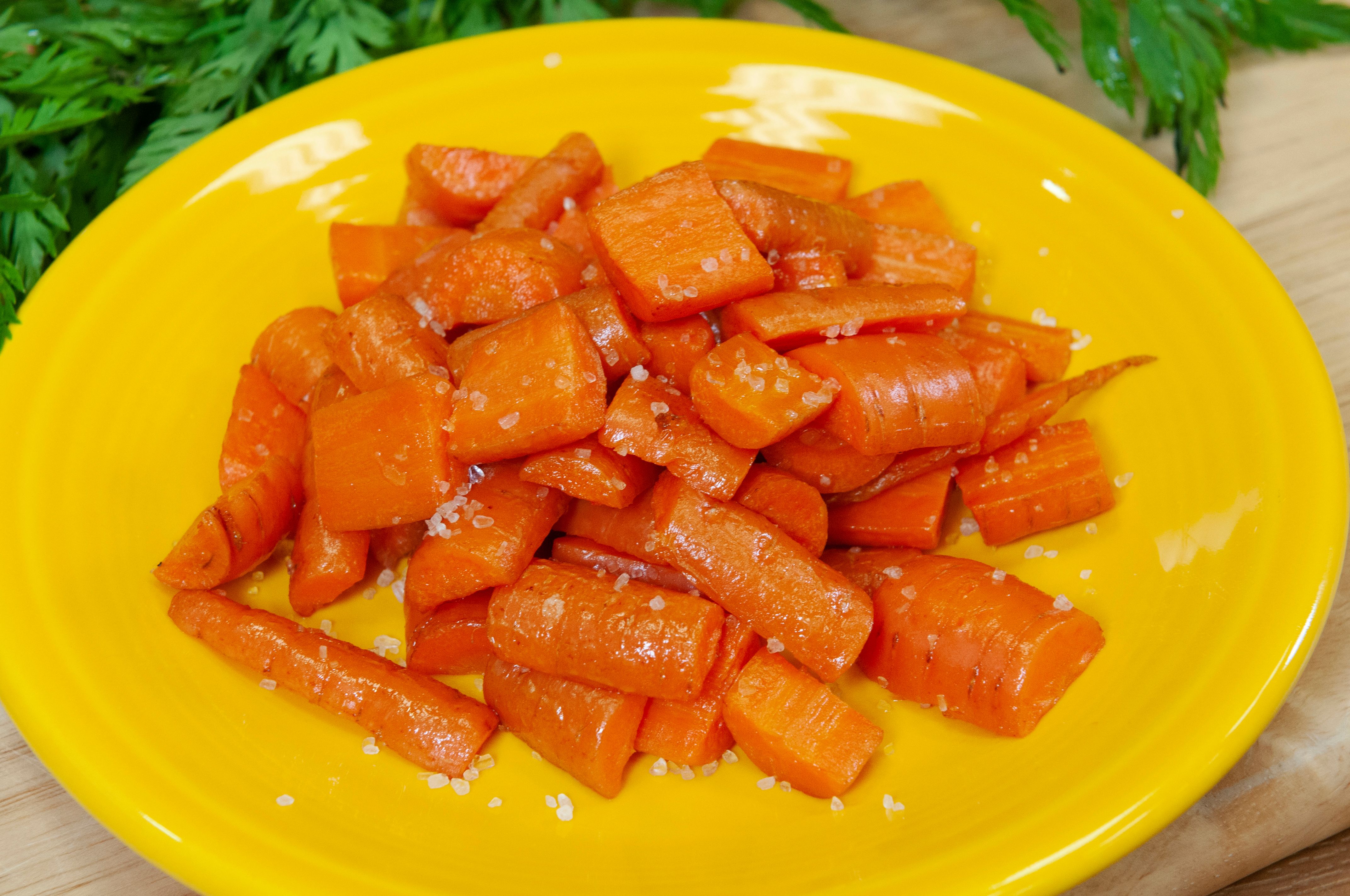 Carrots: Crunchy and Loaded with Nutrients (image credits: wikimedia)