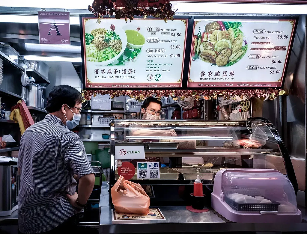 Singapore's Street Food Revolution Leads the Charge (Image Credits: Flickr)