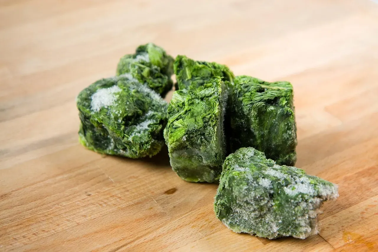 1. Frozen Spinach (Image Credits: Pixabay)