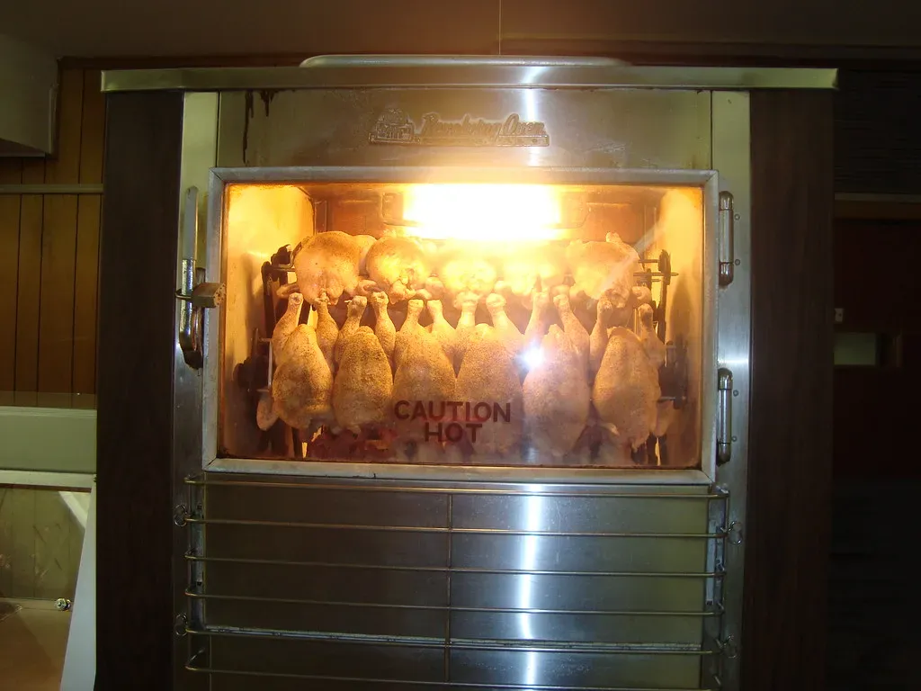 How to Make a Smarter Pick at the Rotisserie Counter (Southern Foodways Alliance, Flickr, CC BY 2.0)