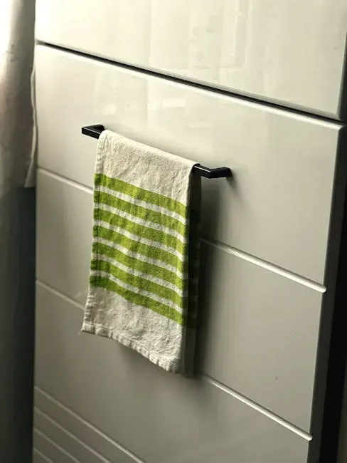Towels Can Carry Dangerous Bacteria - Fast (Image Credits: Pexels)