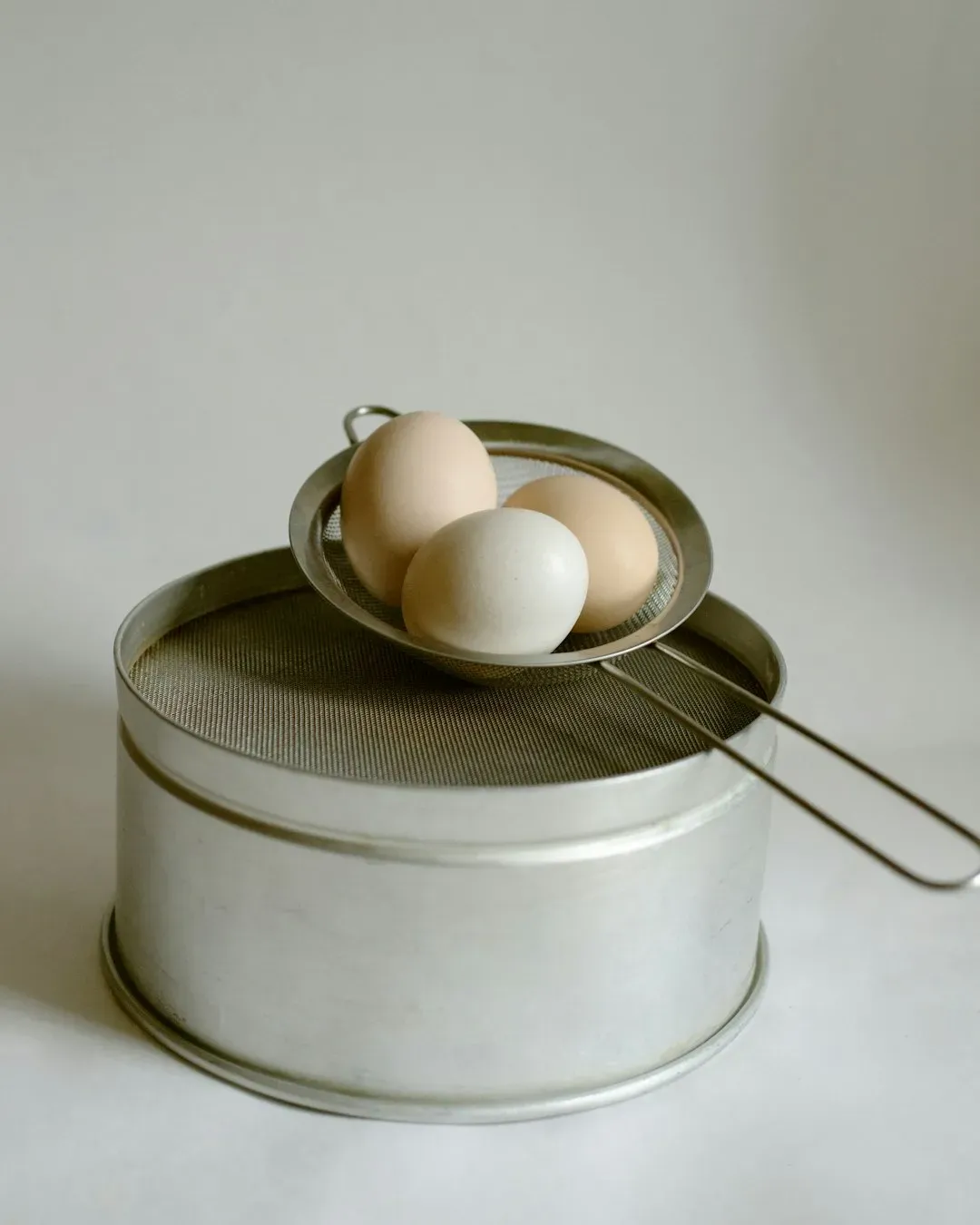 5. The Electric Egg Cooker (Image Credits: Unsplash)