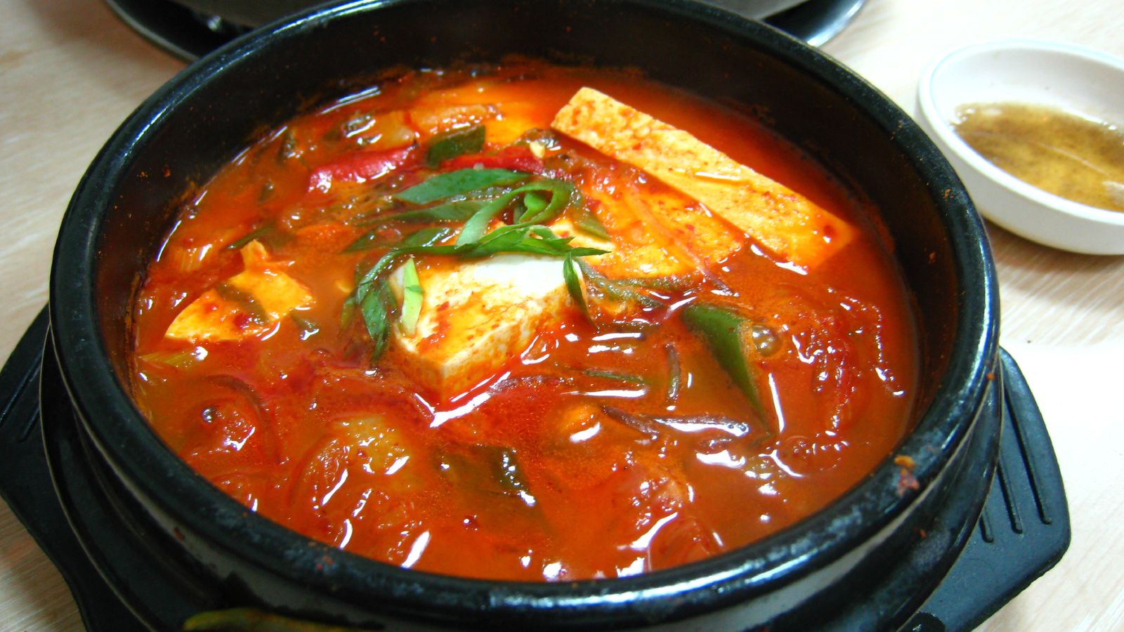 Korean Kimchi Jjigae (Stew) (image credits: wikimedia)