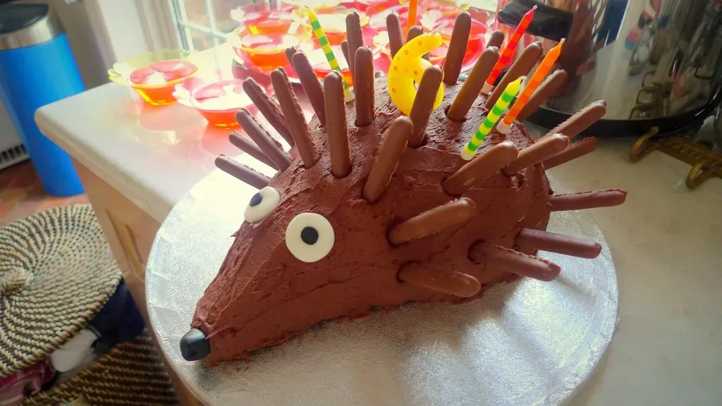 The Tipsy Hedgehog Cake (Image Credits: Flickr)
