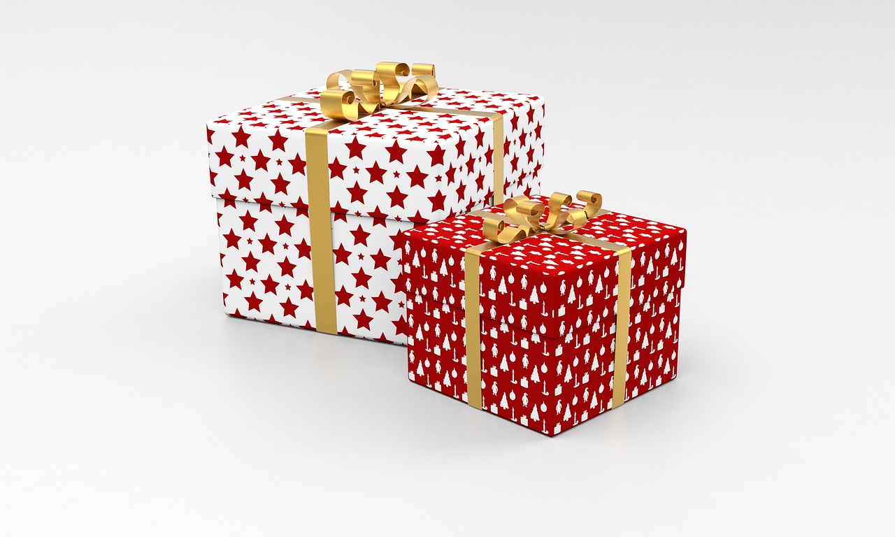 Plastic Wrap and Storage Bags Showing Wear (image credits: pixabay)