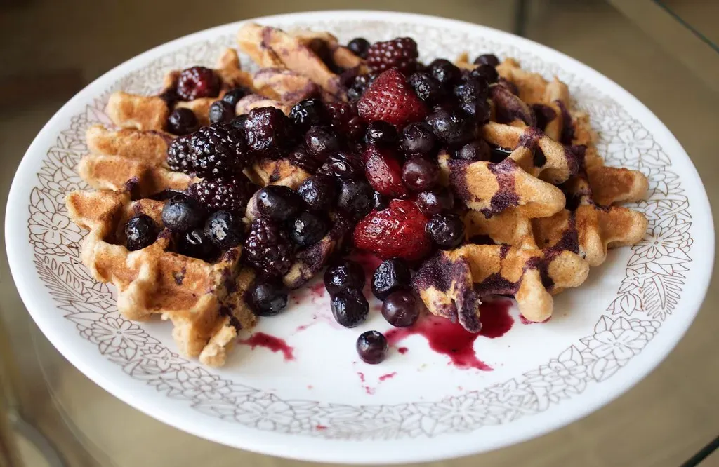 Dried Fruit Concentrating Sugar Content (Image Credits: Flickr)