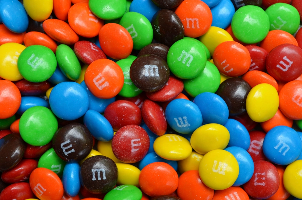 M&M's: The Candy That Went to War (image credits: rawpixel)