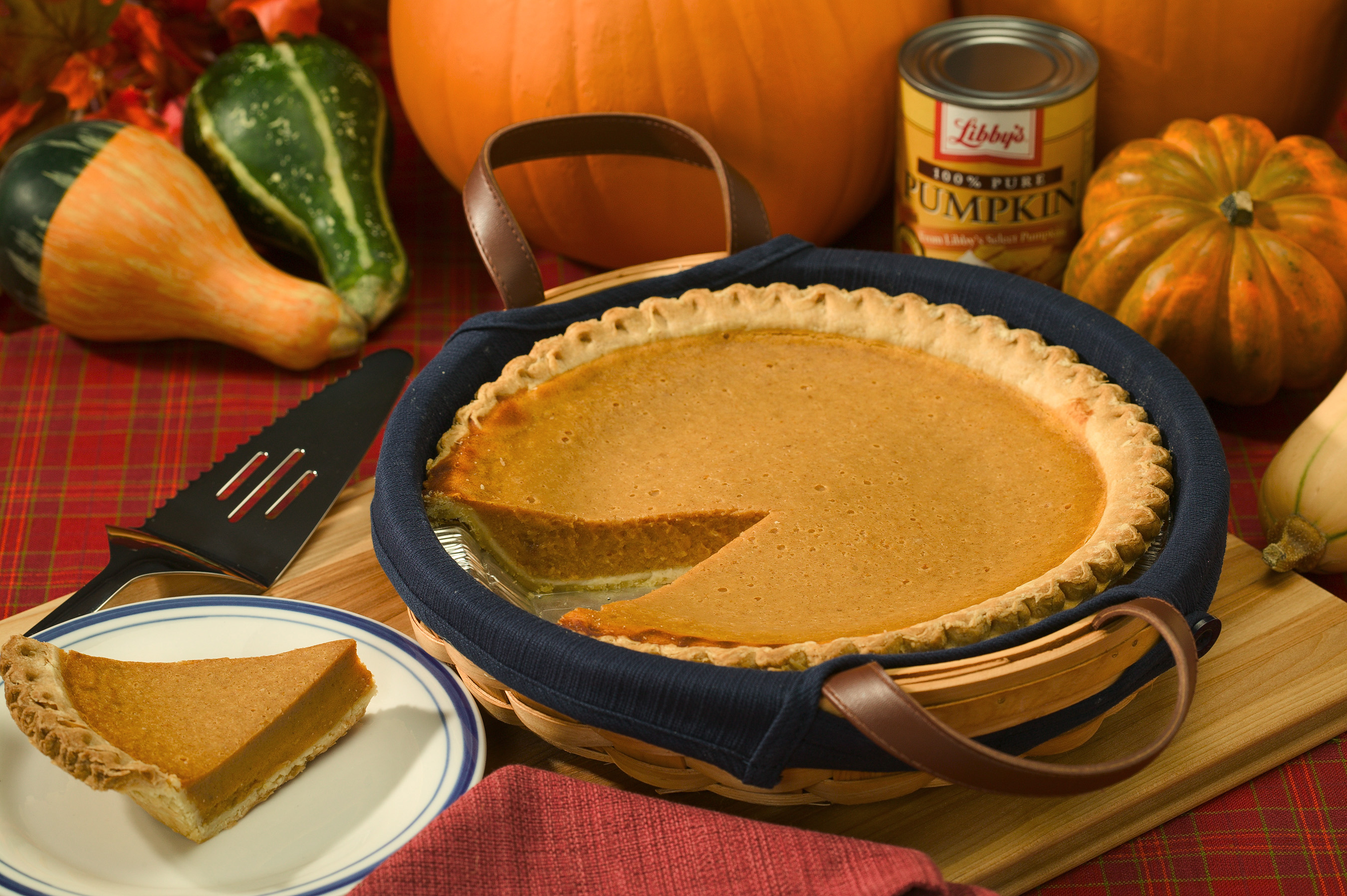 Water Pie - The Ultimate Make-Do Dessert (image credits: This image was released by the Agricultural Research Service, the research agency of the United States Department of Agriculture, with the ID d260-1 (next)., Public domain, https://commons.wikimedia.org/w/index.php?curid=951498)