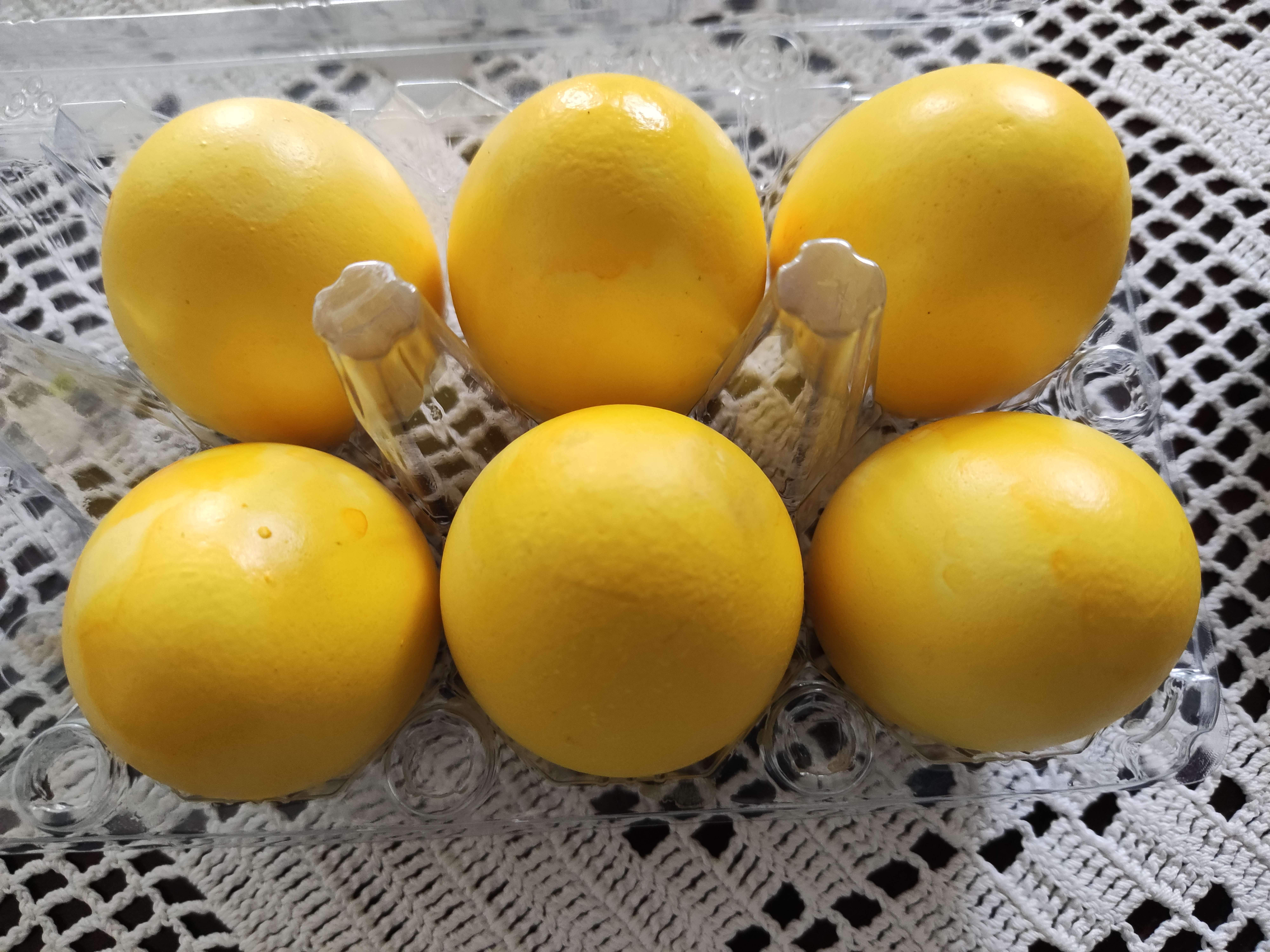 E102 (Tartrazine): The Bright Yellow Controversy (image credits: wikimedia)