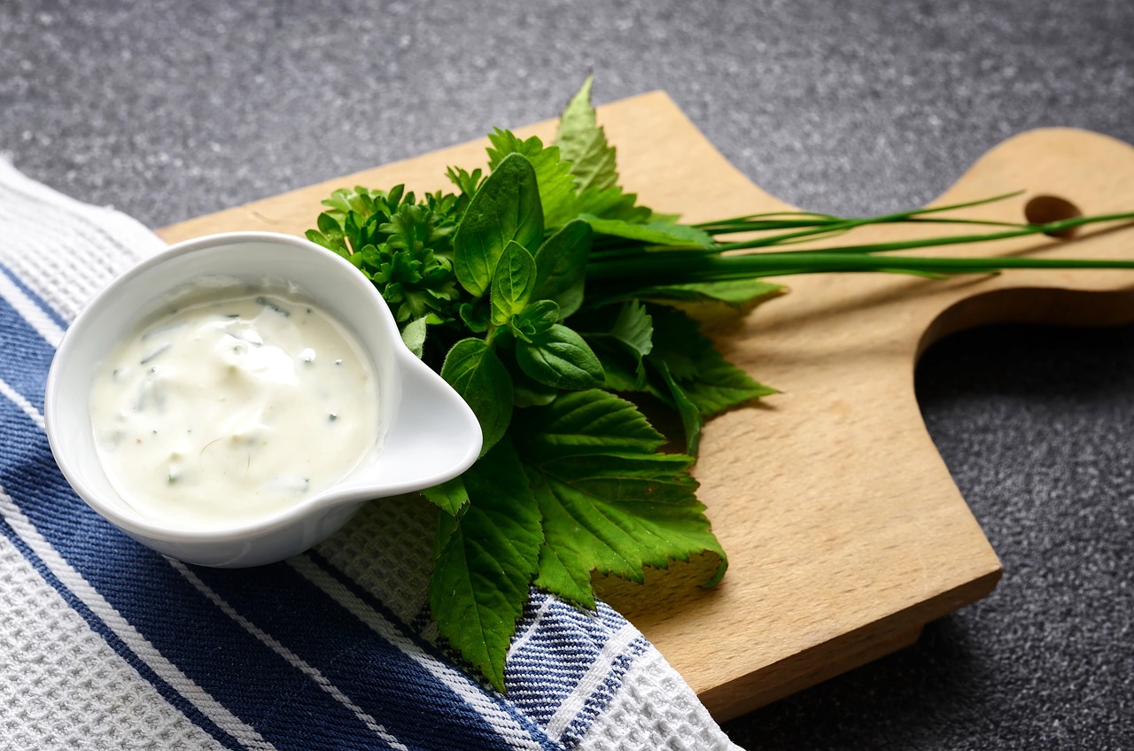 Ranch Dressing: The Universal Crowd-Pleaser (Image Credits: Pixabay)