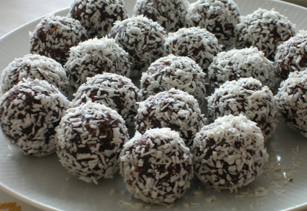 Oatmeal Energy Bites: Wholesome and Homemade (image credits: wikimedia)