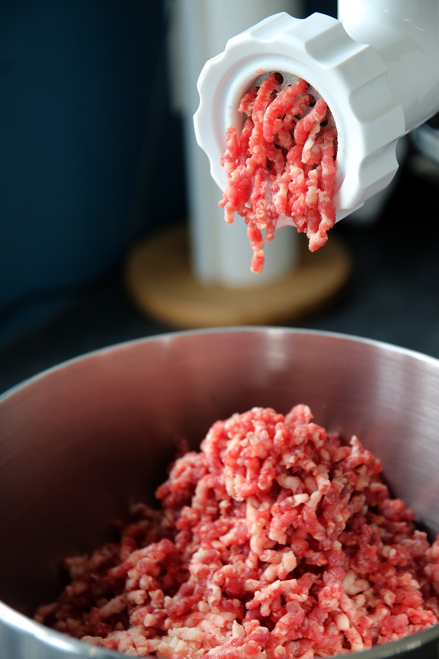 1. Ground Beef: The Surprising Danger Lurking in the Fridge (image credits: pixabay)