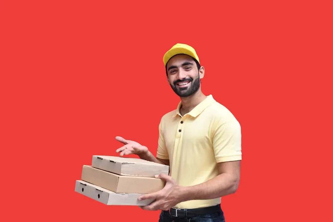 How Much Should You Actually Tip For Pizza Delivery (Image Credits: Unsplash)