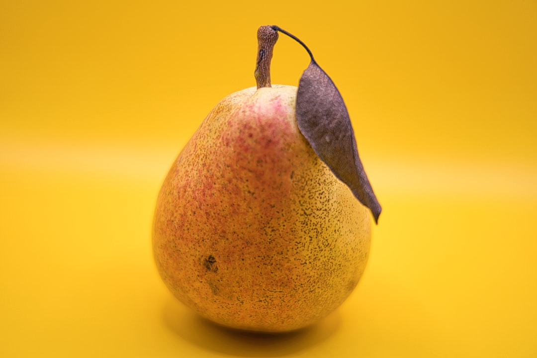 Pears: The Sweet Fiber Solution (image credits: unsplash)