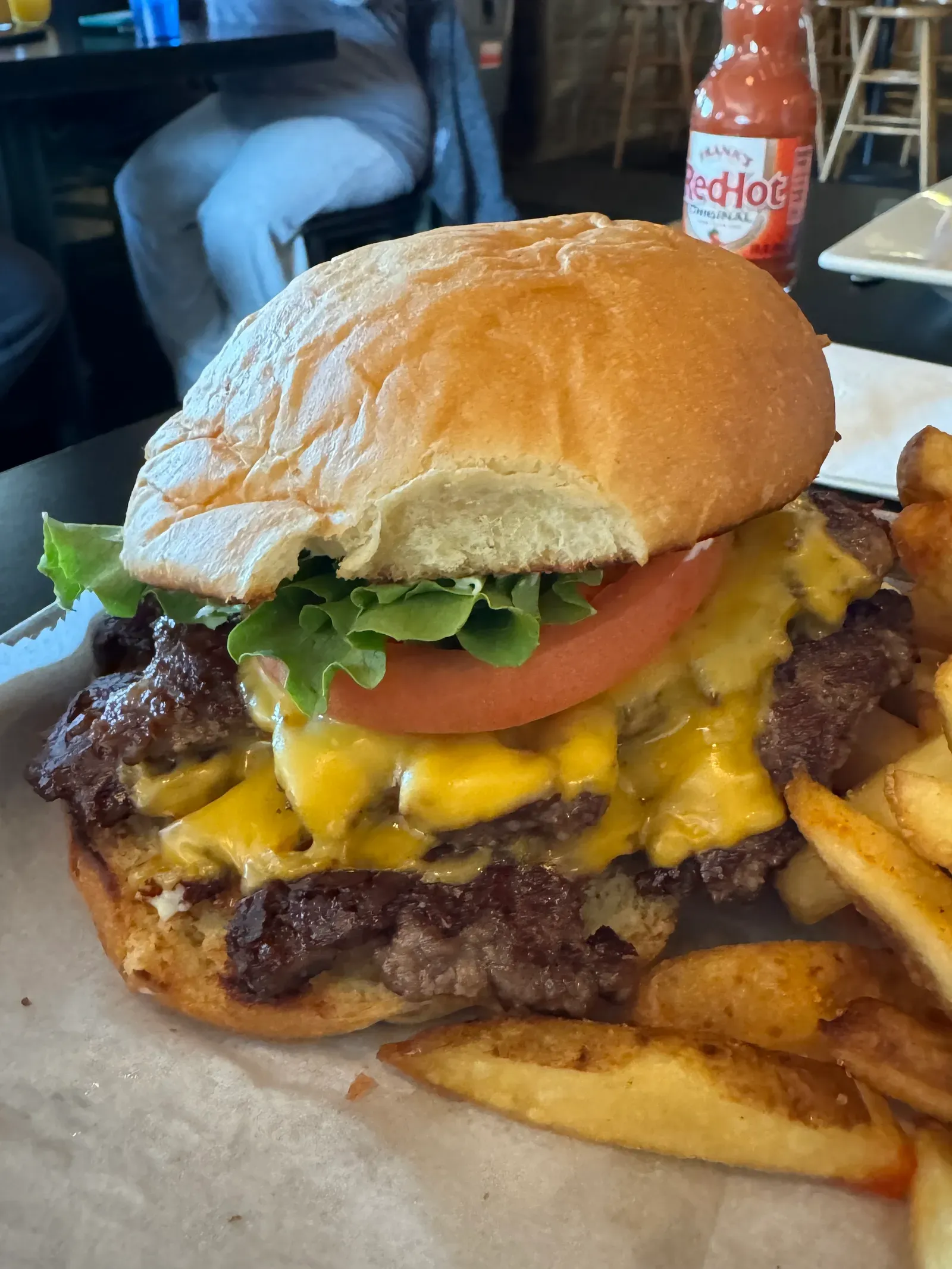 8. Freddy's Frozen Custard & Steakburgers Original Double (Image Credits: Wikimedia)