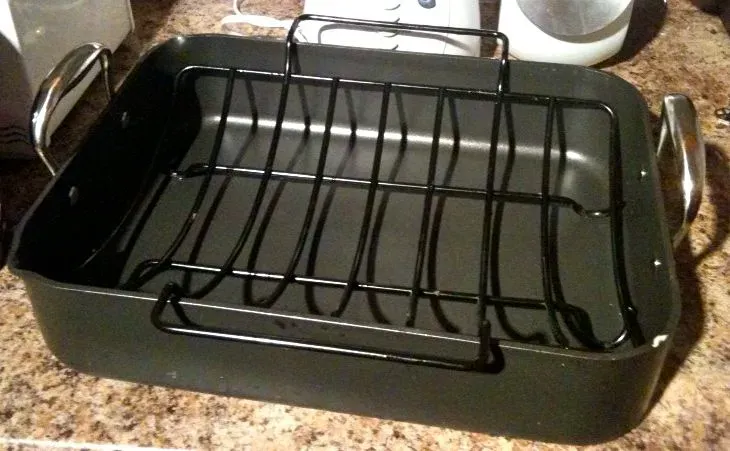 Use a Roasting Rack Every Single Time (Image Credits: Wikimedia)