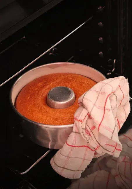 Know When the Cake Is Actually Done (Image Credits: Pexels)