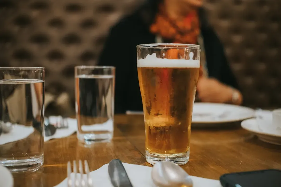 Alcohol: Empty Calories That Actually Increase Appetite (Image Credits: Unsplash)