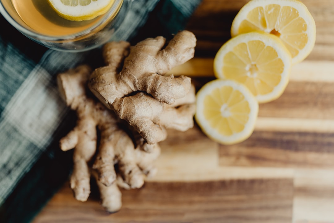 Ginger: The Warming Anti-Inflammatory Root (image credits: unsplash)