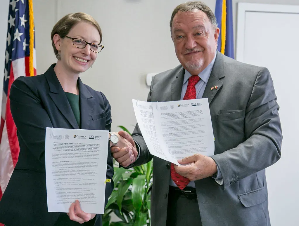 The FDA and Food Code Back It Up (Image Credits: Flickr)