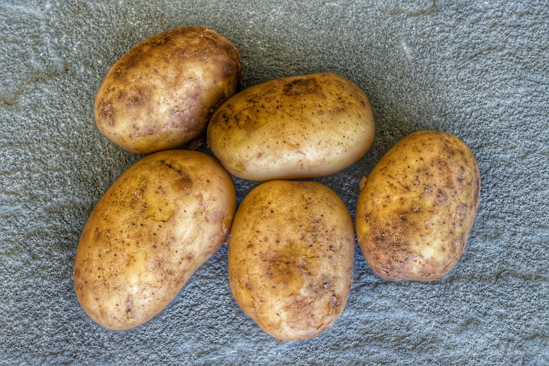 Potatoes Develop Sweet and Bitter Flavors (image credits: unsplash)