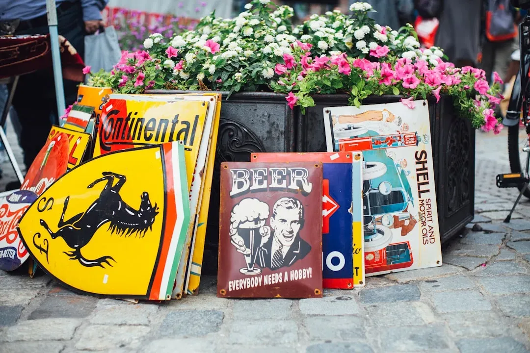 Flea Markets and Yard Sales (Image Credits: Unsplash)