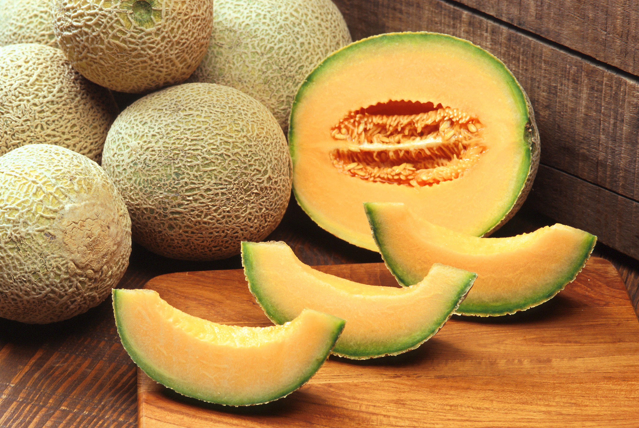 Cantaloupe: Sweet Hydration (image credits: wikimedia)