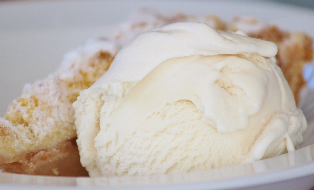#10: Traditional Vanilla—A Sweet Classic, But Still Sugar-Heavy (image credits: rawpixel)