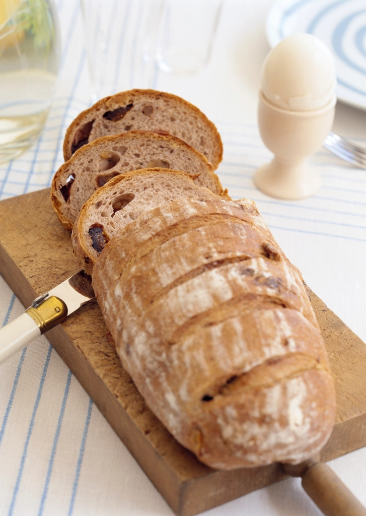 The Emotional Side: Why We Crave Refined Bread (image credits: rawpixel)