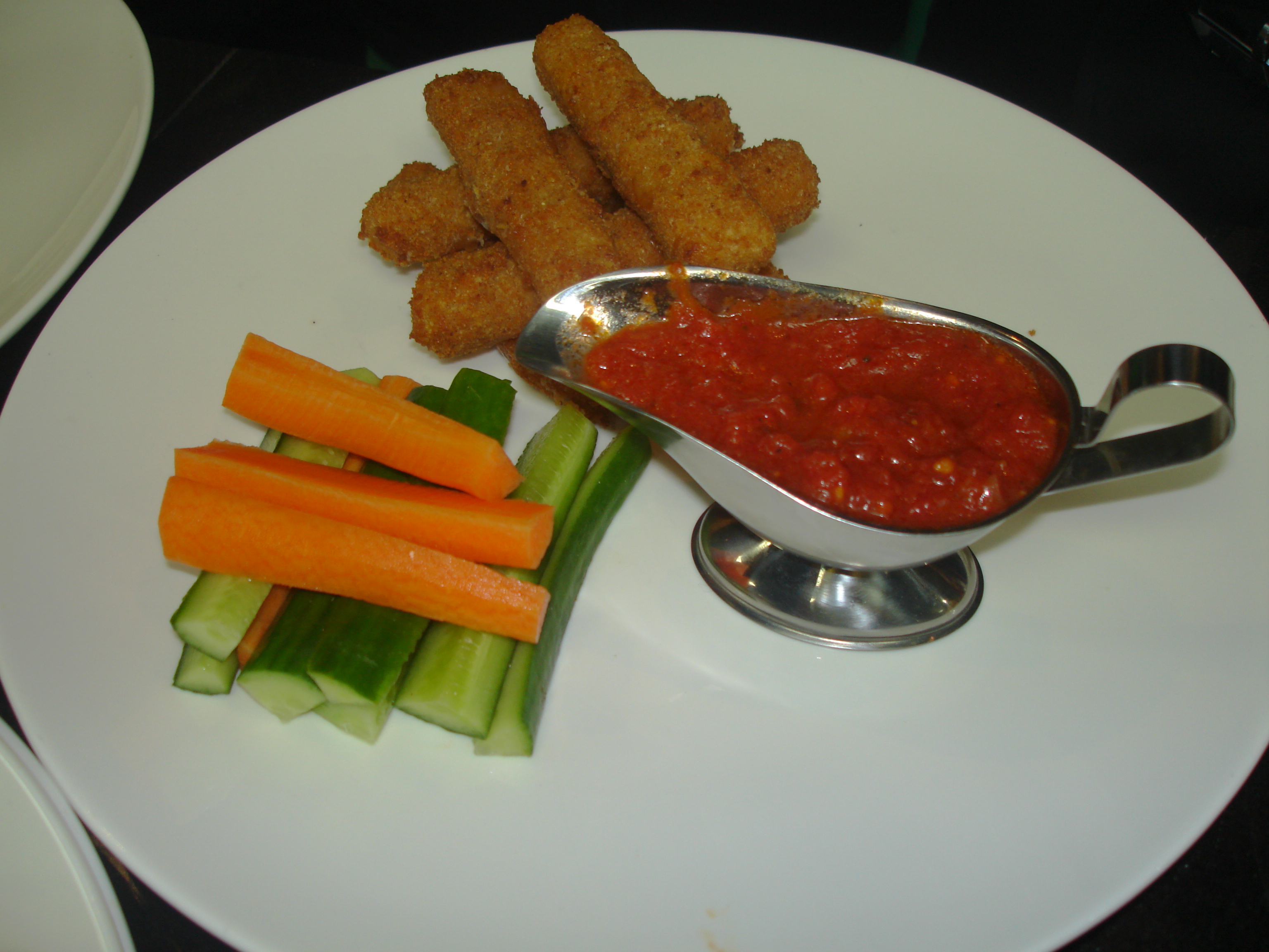 Carrot and Cucumber Sticks: Nature’s Crunch (image credits: wikimedia)