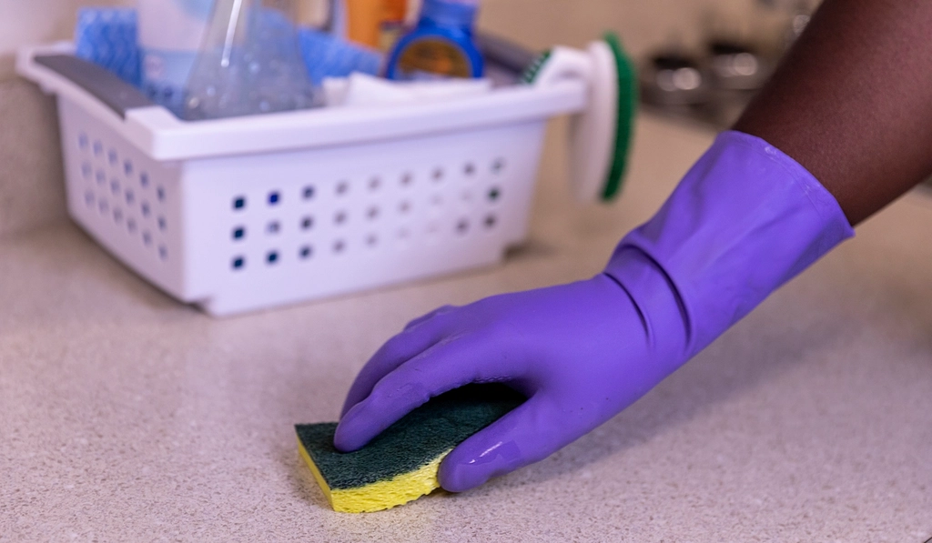 Cleaning as You Cook (image credits: rawpixel)