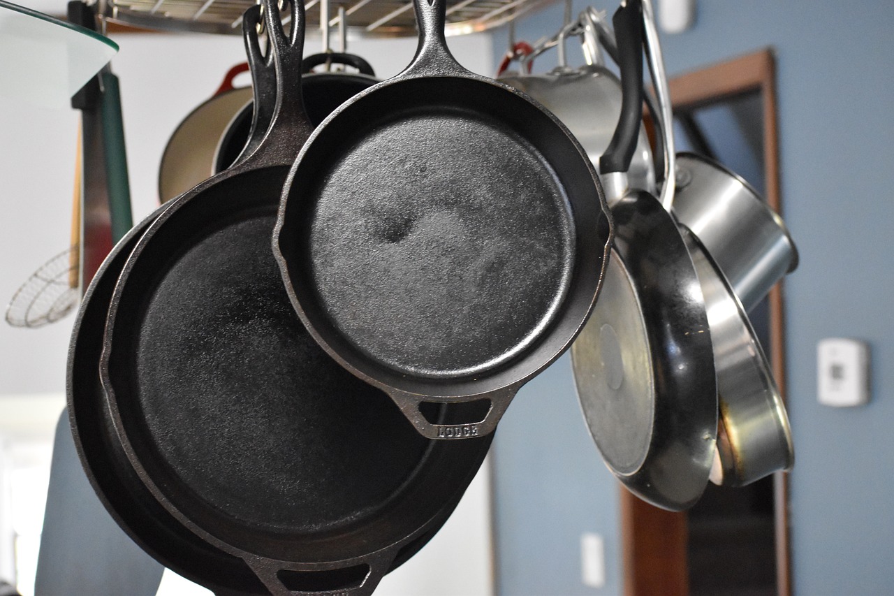The Myths Surrounding Cast Iron Cookware (image credits: pixabay)
