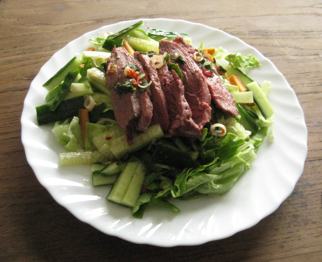 France: Fresh Ingredients and Balanced Menus (image credits: flickr)