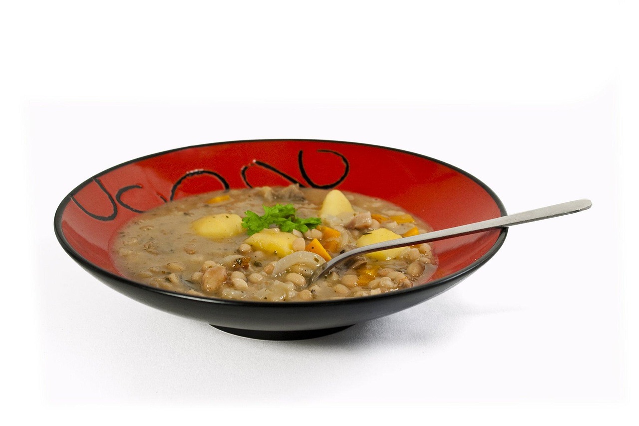 Ham and White Bean Soup - Holiday Leftovers Magic (image credits: pixabay)