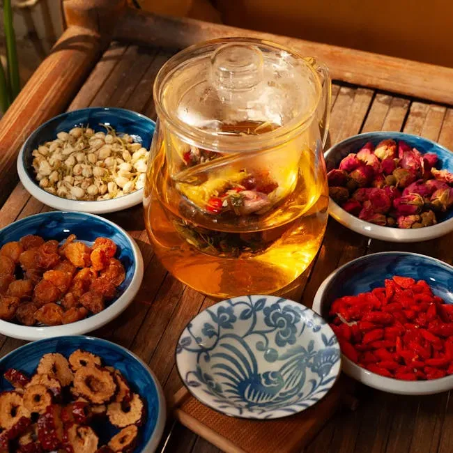 Best Midnight Food #3: Herbal Tea (Image Credits: Pexels)