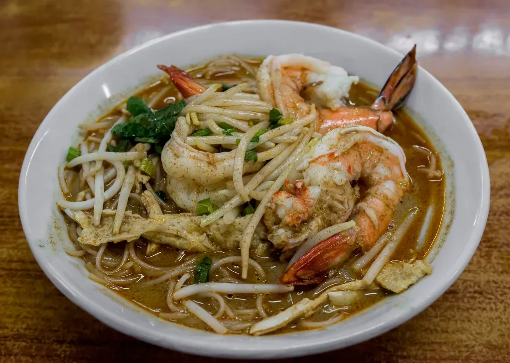 9. Mystery Dishes With No Label or Explanation (Image Credits: Flickr)