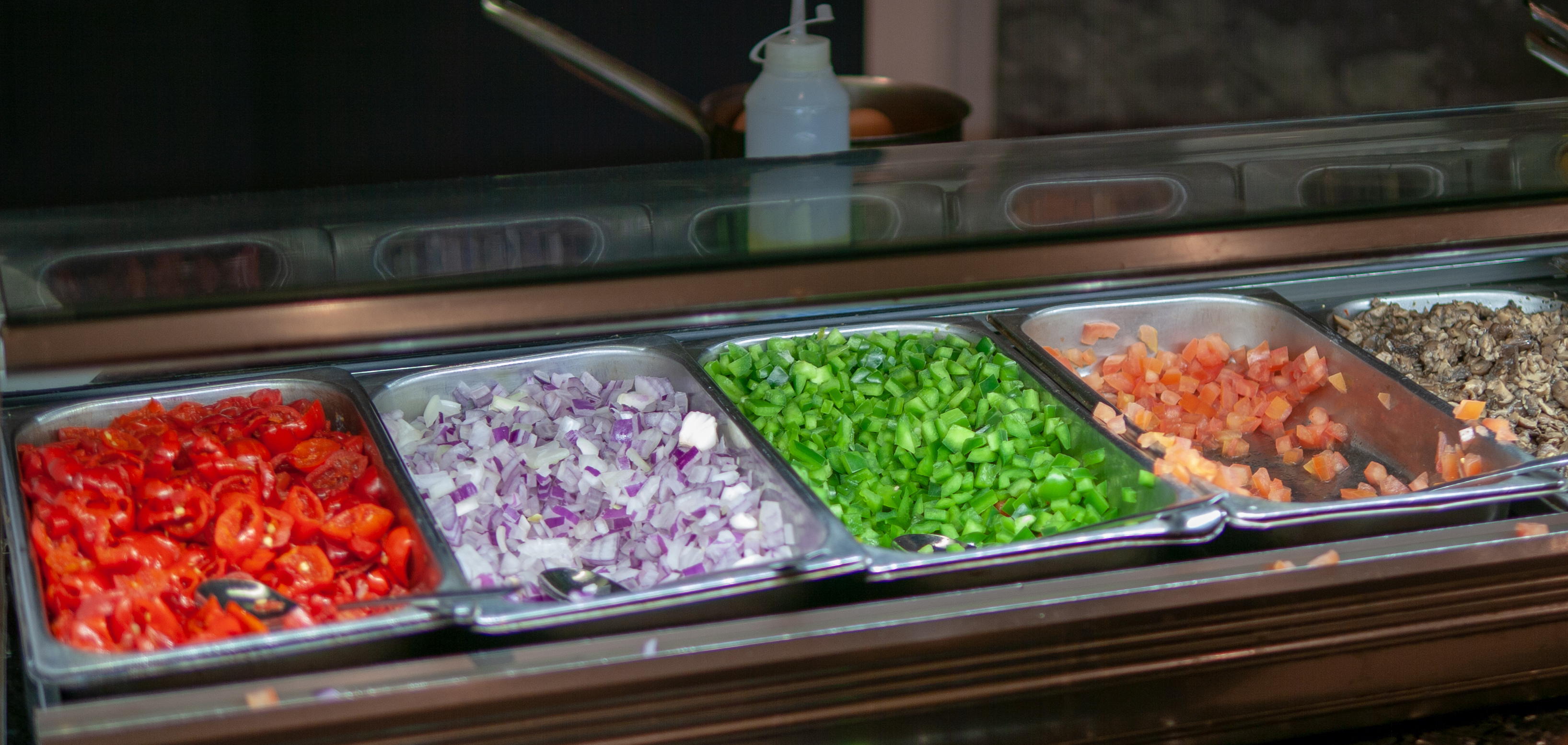 Pre-Chopped Produce: Saving Time Without Sacrificing Health (image credits: wikimedia)