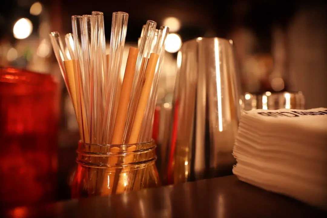 8. Glass Straws: The Chemically Clean Choice With One Real Flaw (Image Credits: Unsplash)