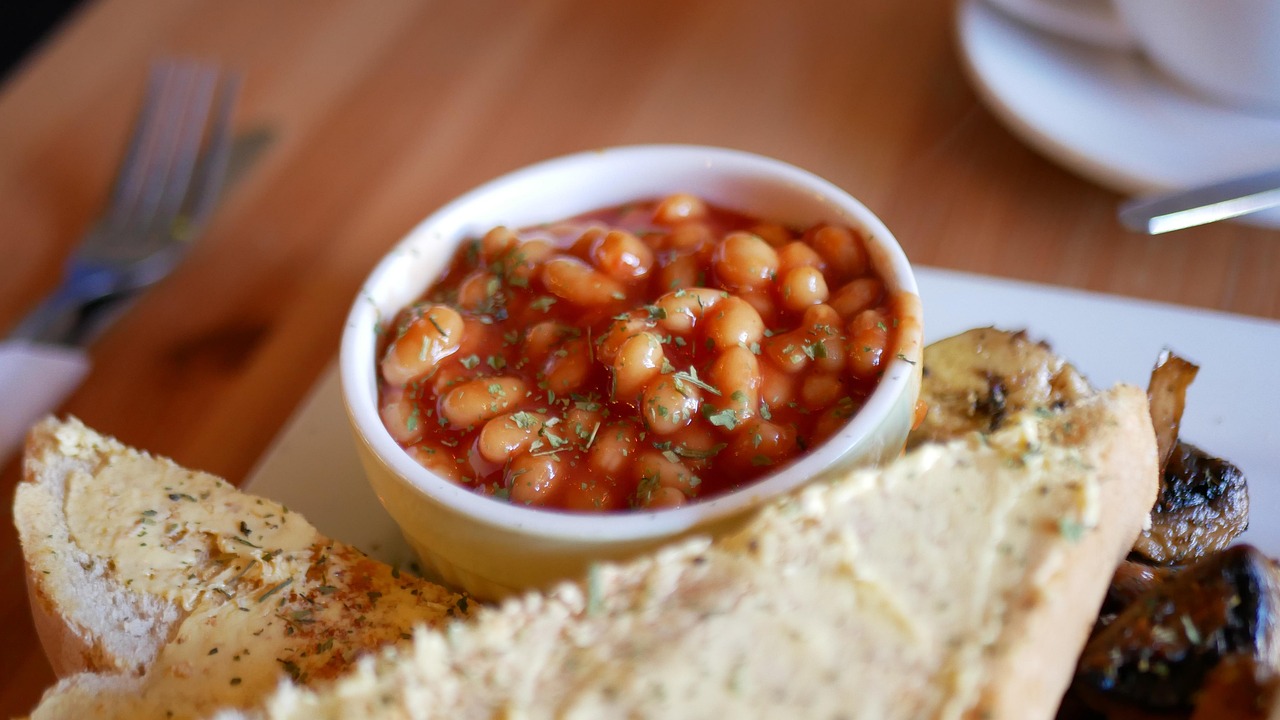 Baked Beans - Sweet and Savory Comfort (Image Credits: Pixabay)