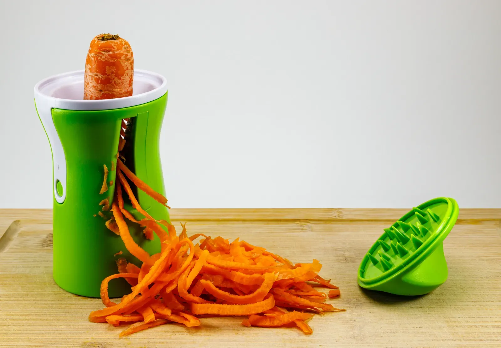 What Chefs Are Actually Slicing With It (Image Credits: Wikimedia)