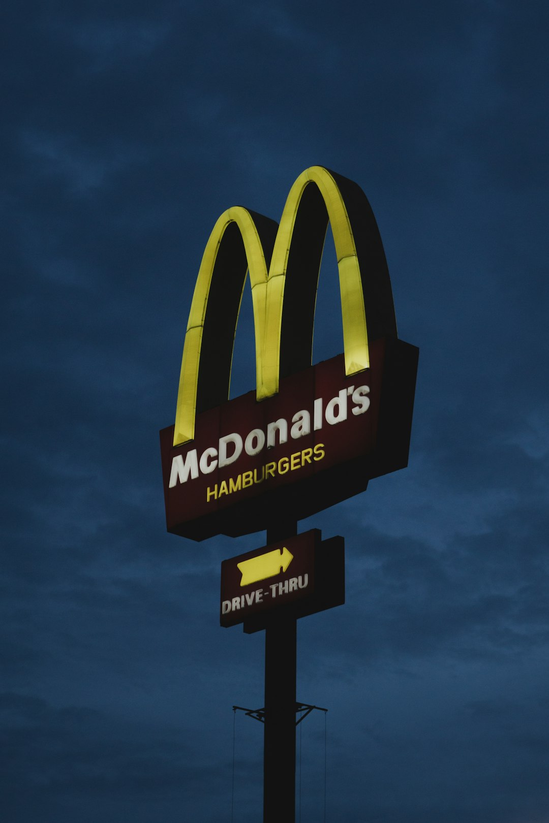 McDonald's Classic Hamburger - Only 250 Calories (image credits: unsplash)