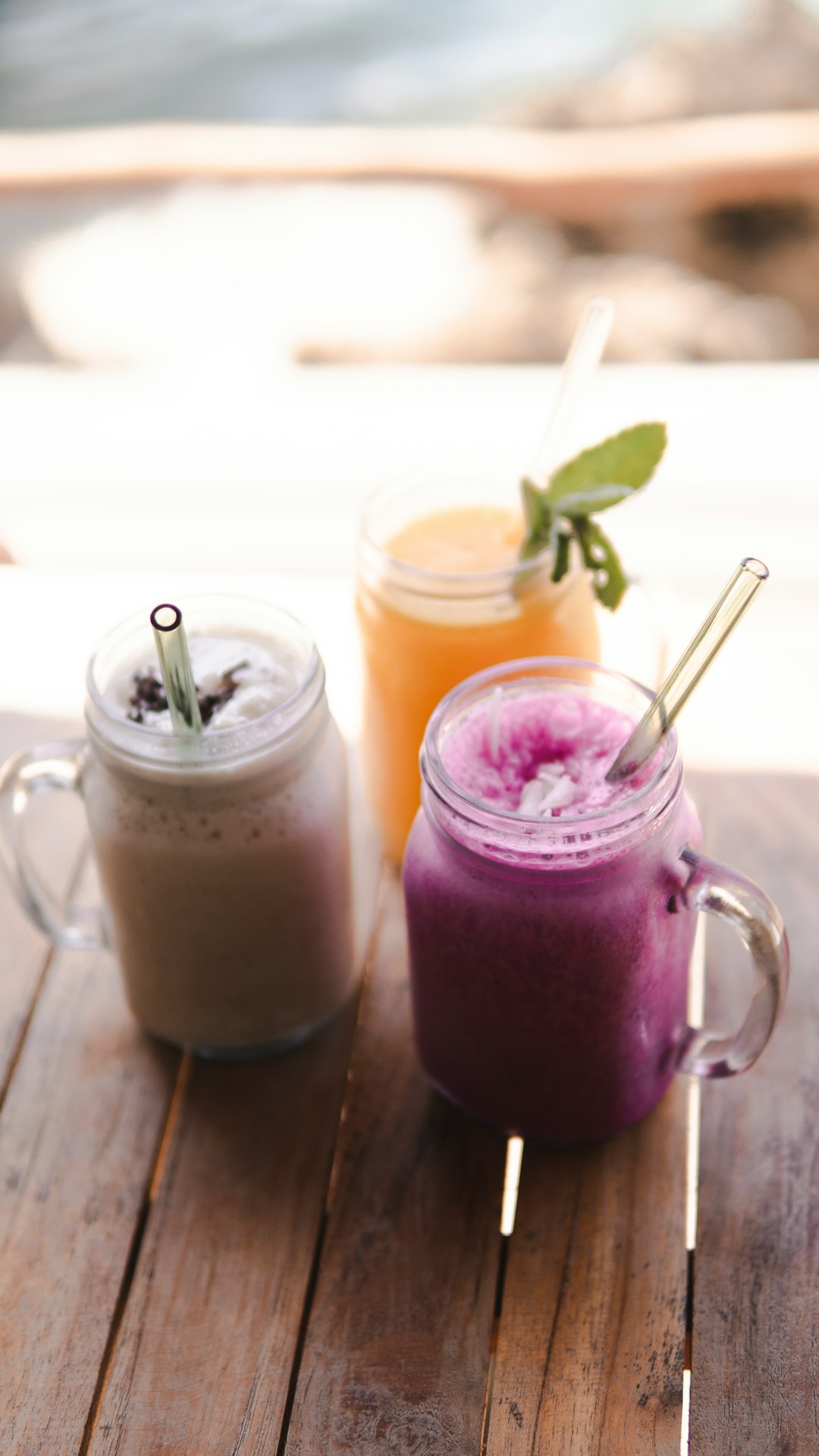 Smoothie with Spinach and Banana (image credits: unsplash)