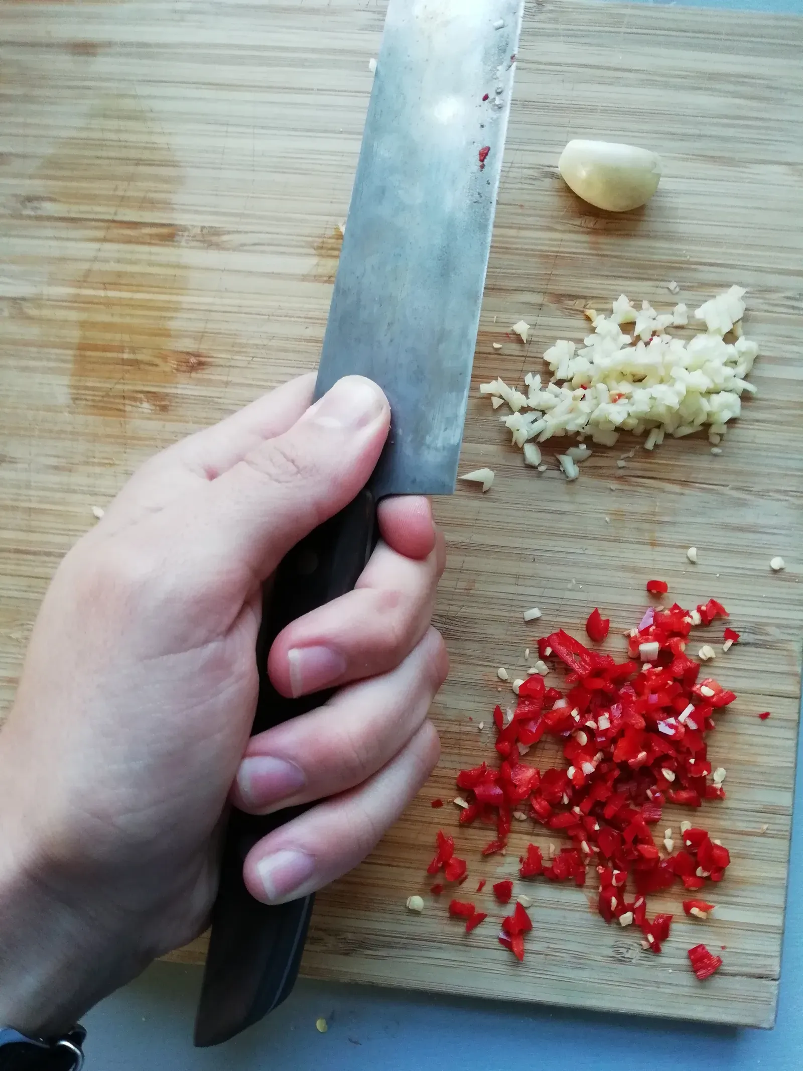 The Biomechanics Nobody Explains Properly (Image Credits: Wikimedia)