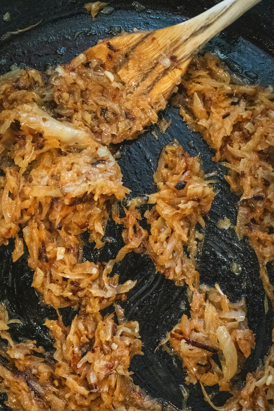 The Art of Caramelizing Onions (image credits: unsplash)