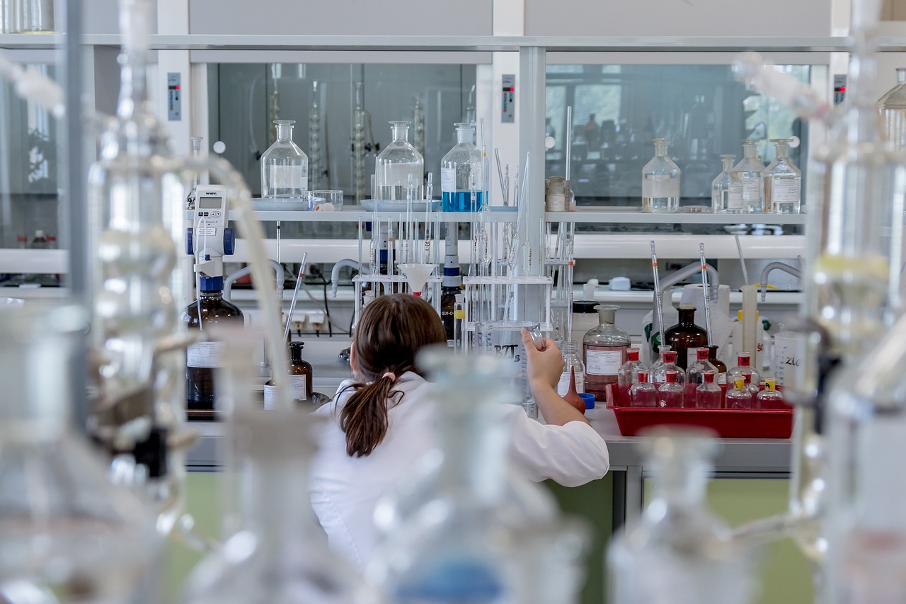 The First Health Alarms: Early Research and Industry Pushback (image credits: pixabay)