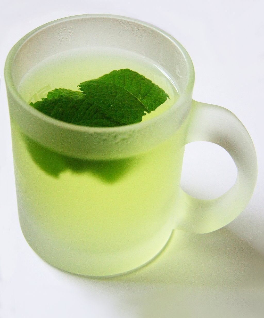 2. Peppermint Tea (image credits: pixabay)