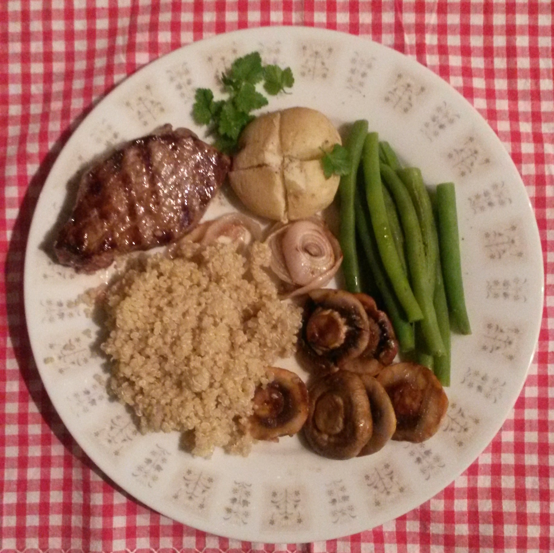 Evening Meal Ritual: Light, Restful Dinners (image credits: wikimedia)